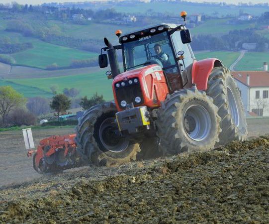 Agrimax Fortis: шины от компании BKT для предпосевной обработки почвы